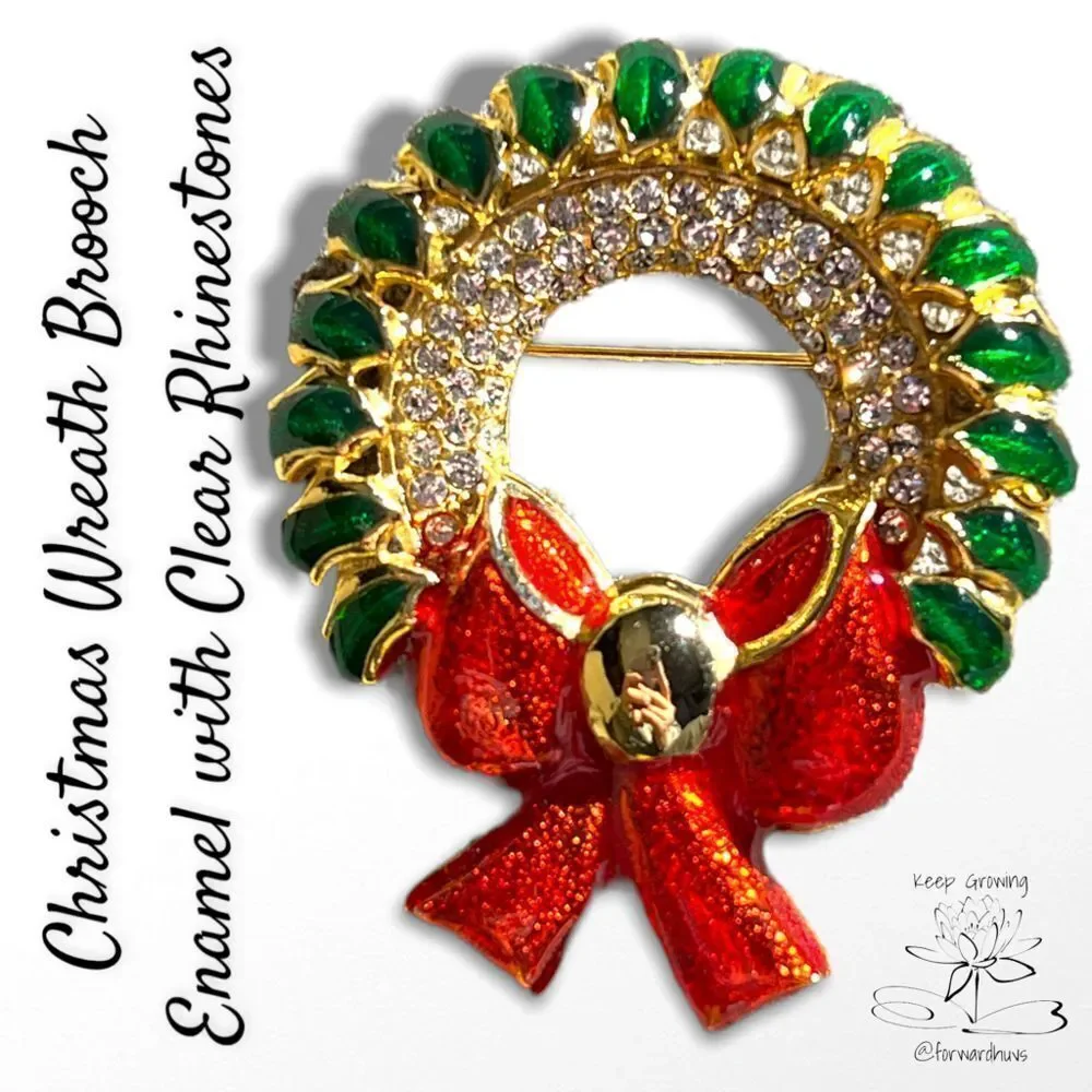 Festive Green and Red Enamel Wreath Brooch with Rhinestones